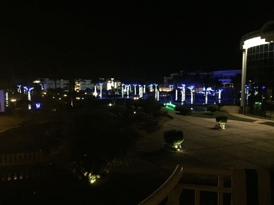 Gartenanlage Palm Royale Resort - Soma Bay