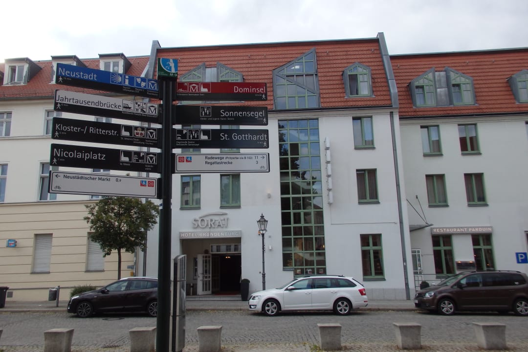 Außenansicht SORAT Hotel Brandenburg