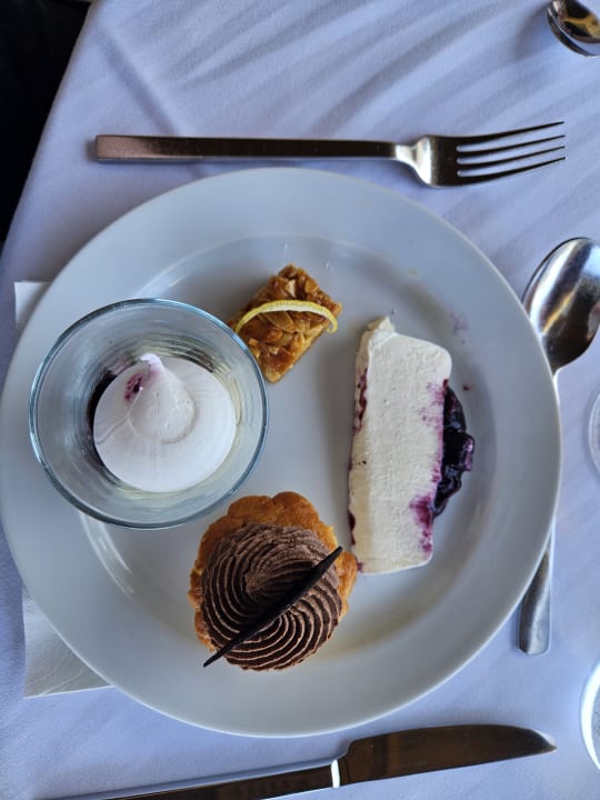 Gastro KRESTEN ROYAL Euphoria Resort