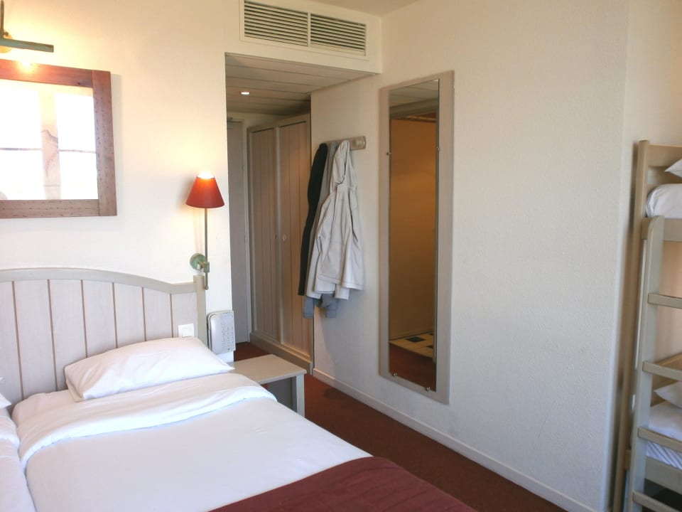 Zimmer Campanile Val de France