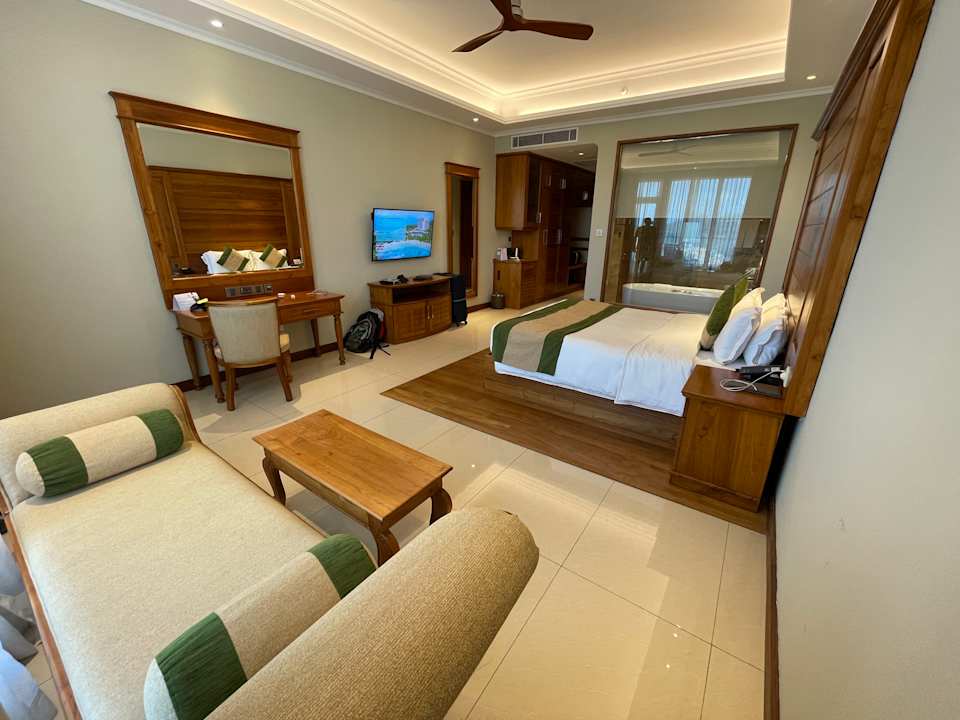 Zimmer Araliya Beach Resort & Spa Unawatuna- Where you meet the sea all year