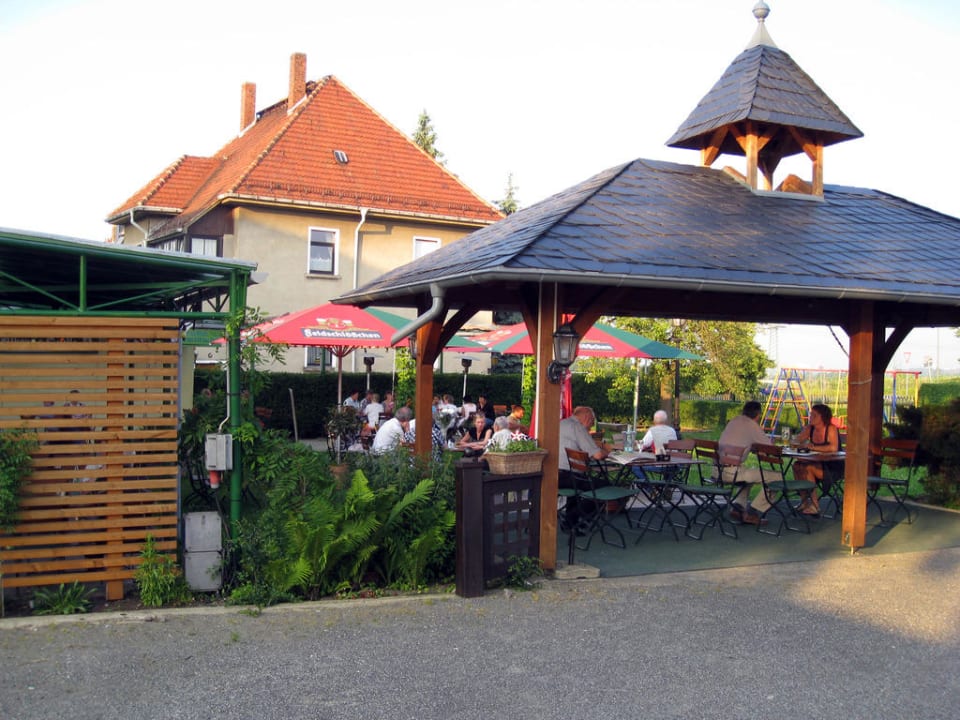Biergarten vor dem Hotel Hotel Pesterwitzer Siegel