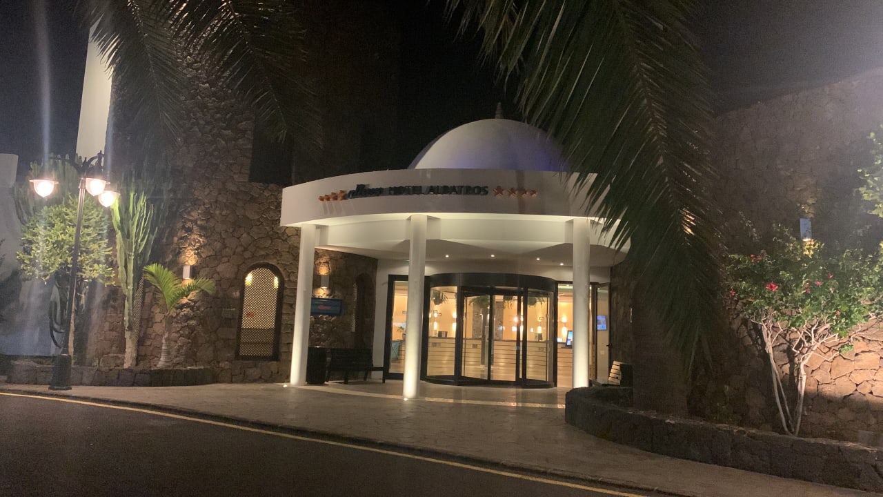 Außenansicht allsun App.-Hotel Albatros