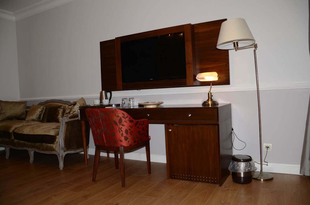 Deluxe Room Konak Suites