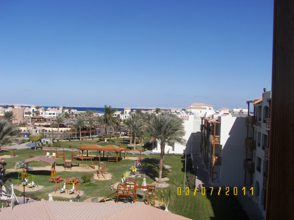 Ausblick Zimmer über Hotelanlage bis zu Meer Pickalbatros Dana Beach Resort - Hurghada