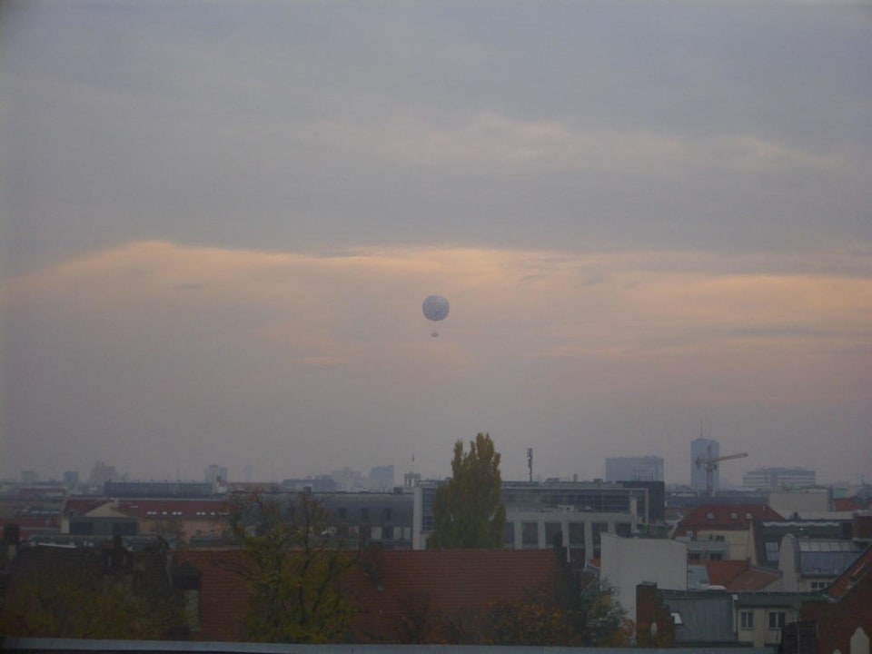 Blick aus dem Zimmer Adina Apartment Hotel Berlin Checkpoint Charlie
