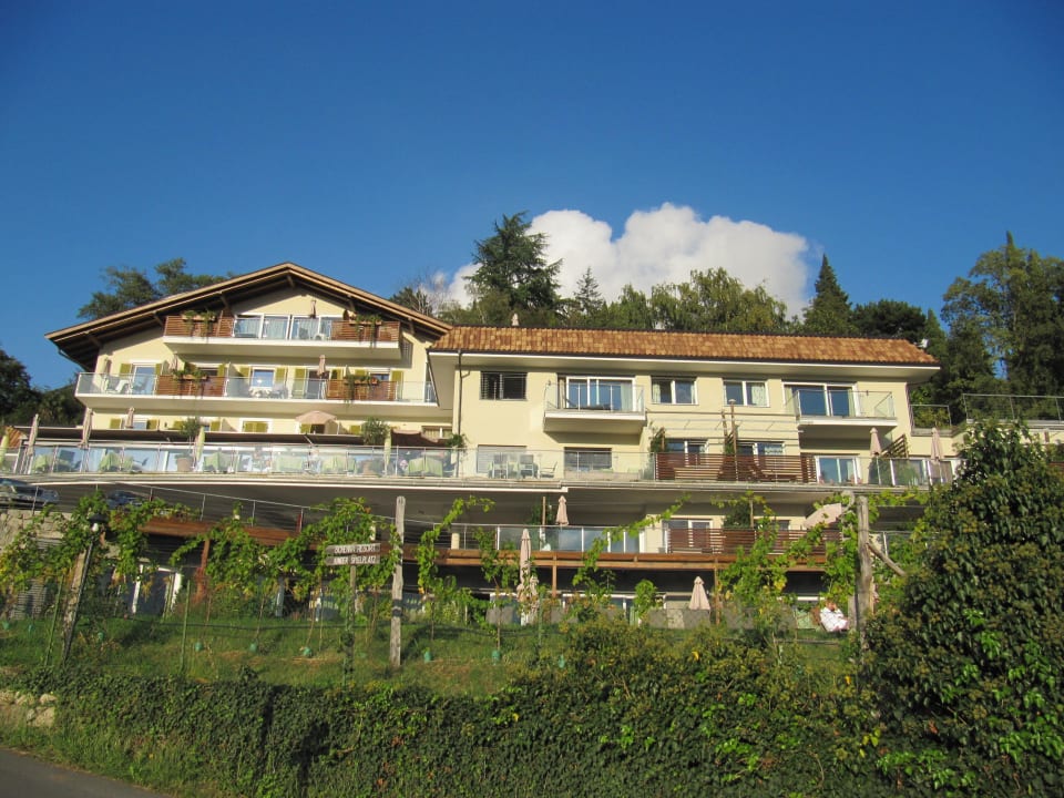 Hotelansicht aus Richtung Meran Schenna Resort