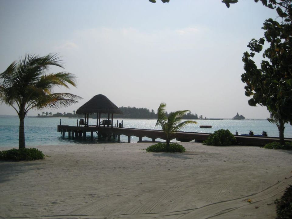 Jetty Anantara Dhigu Maldives Resort
