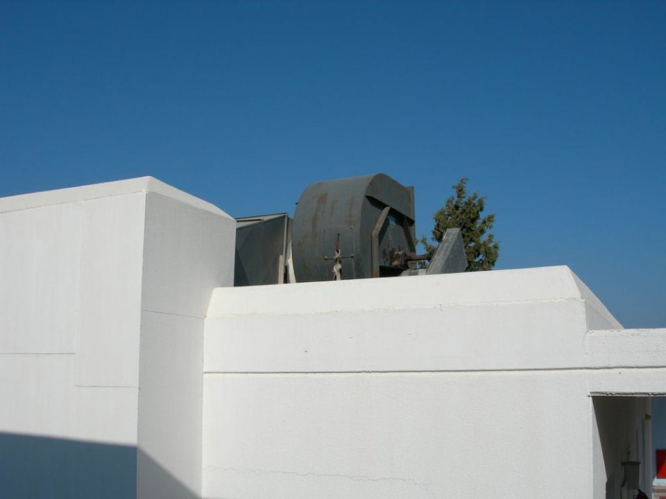 'Krachmacher' auf dem Dach alltoura Club Hotel Porto Angeli Beach Resort