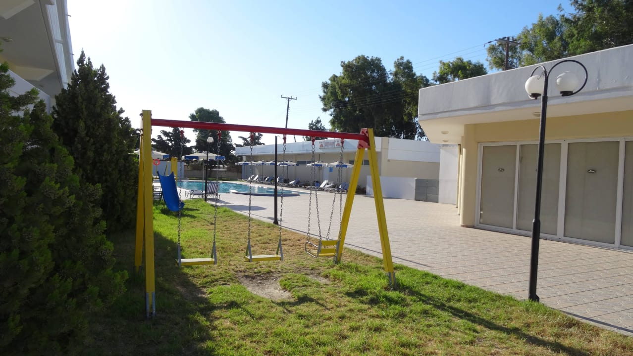 Nebengebäude Richtung Einkaufsmeile Hotel Memphis Beach