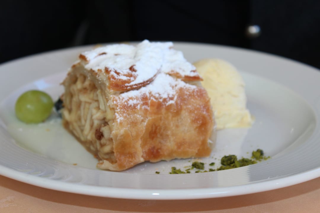 Apfelstrudel Ferienwohnungen Fetznhof Zuhäusl
