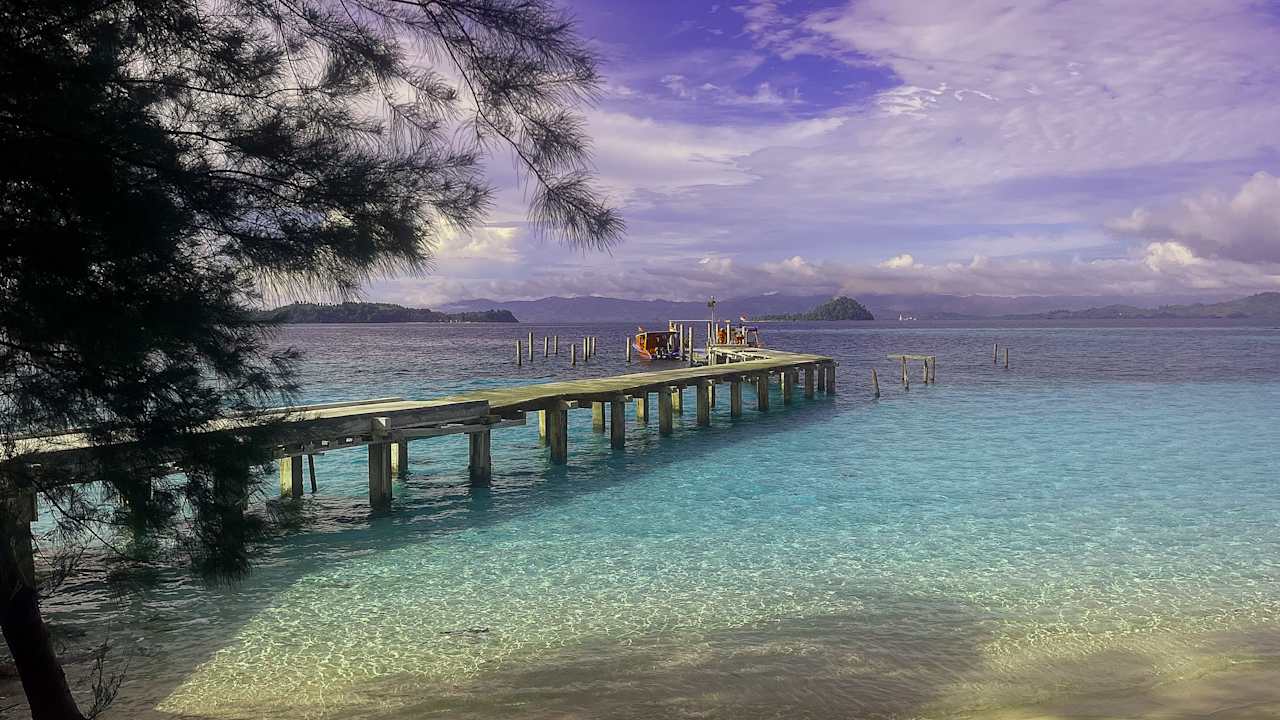 Ausblick Saronde Island Resort Blue Bay Divers