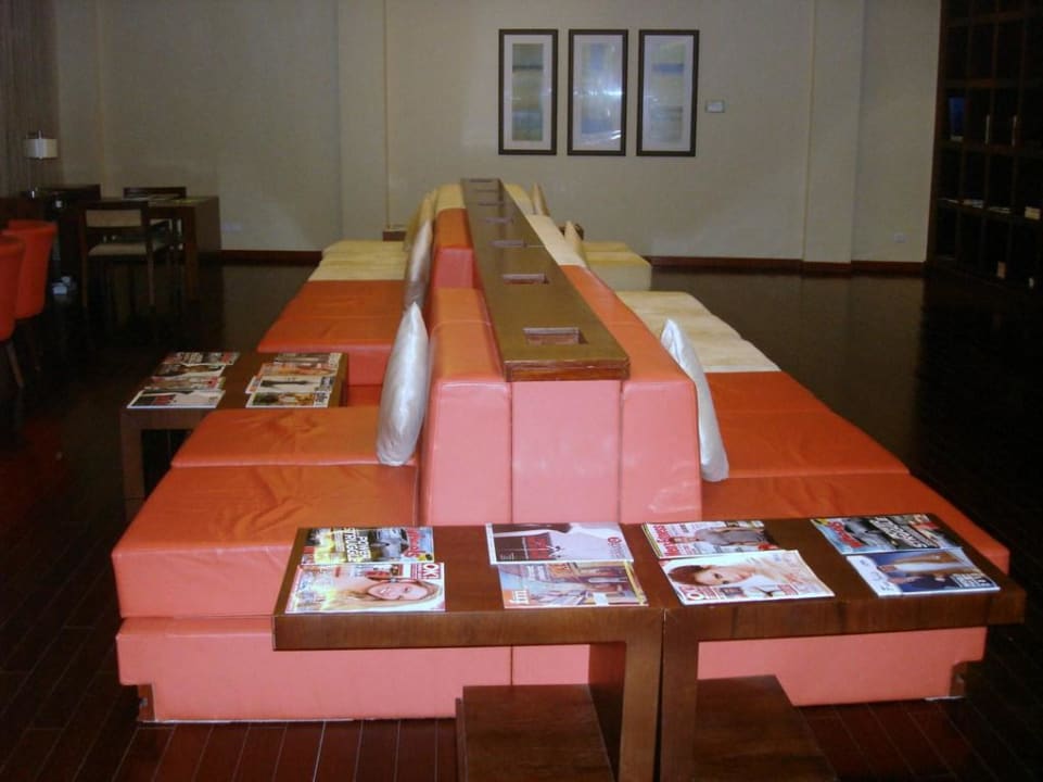 Czytelnia Radisson Blu Resort Fujairah