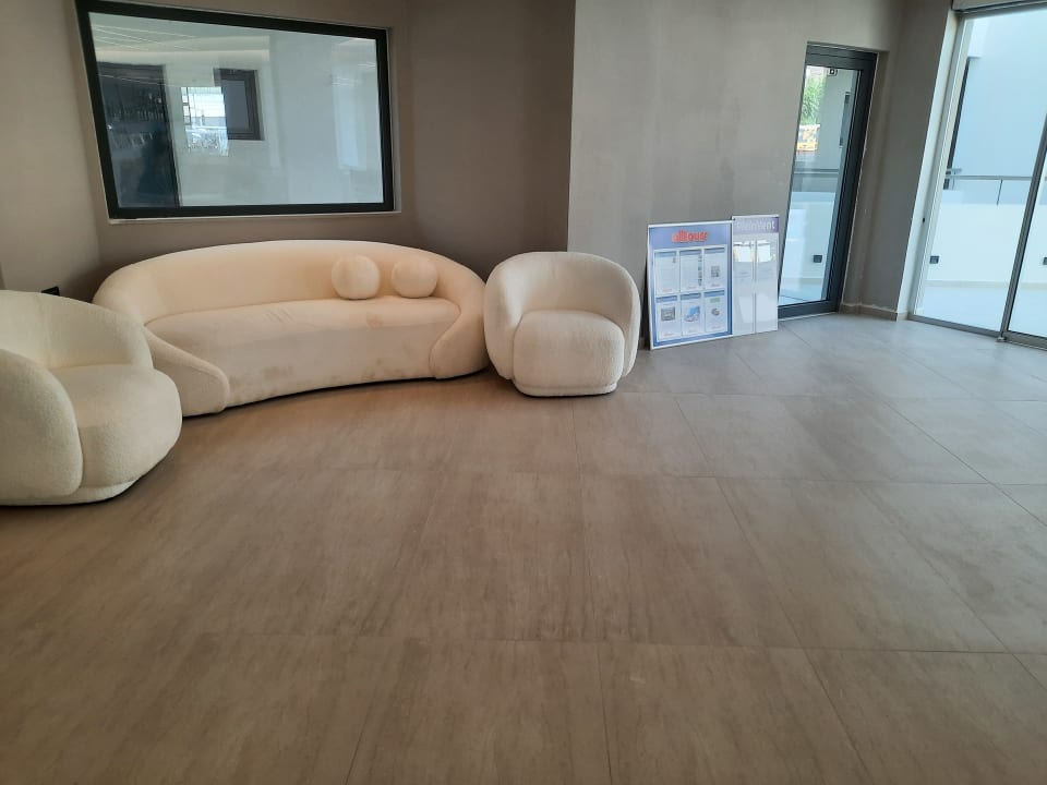 Lobby Mare Village Hotel