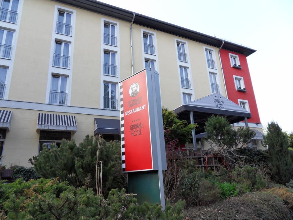 Außenansicht Grünau Hotel