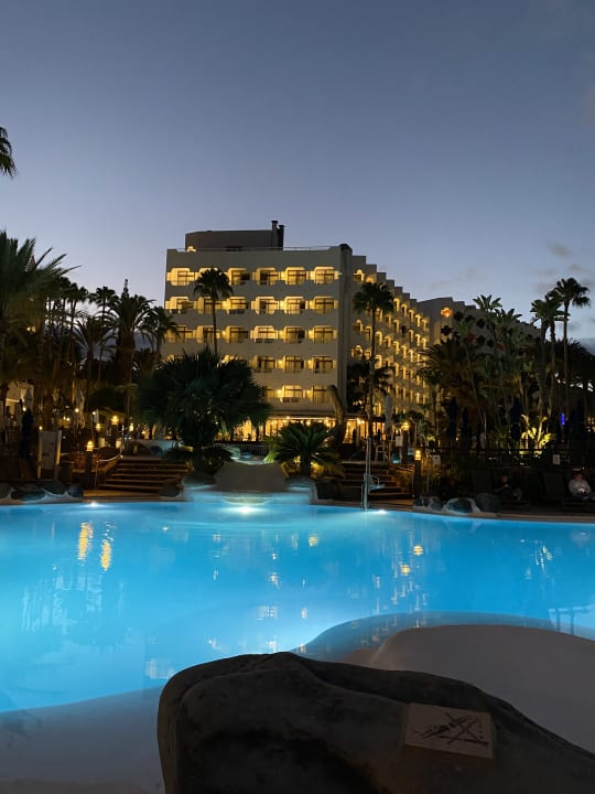 Pool Corallium Beach by Lopesan Hotels - Adults only
