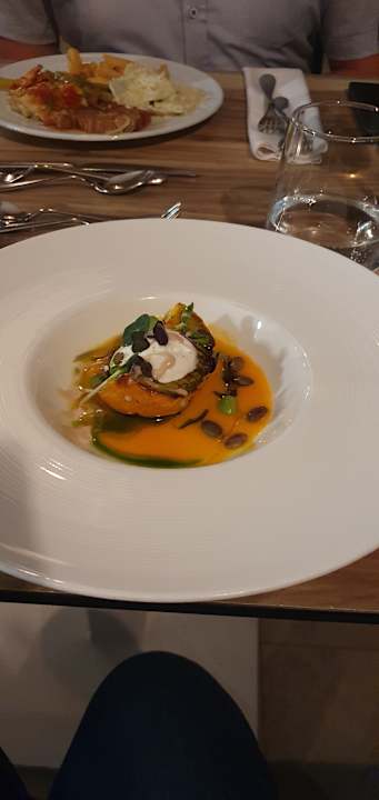 Gastro Acanthus Cennet Barut Collection