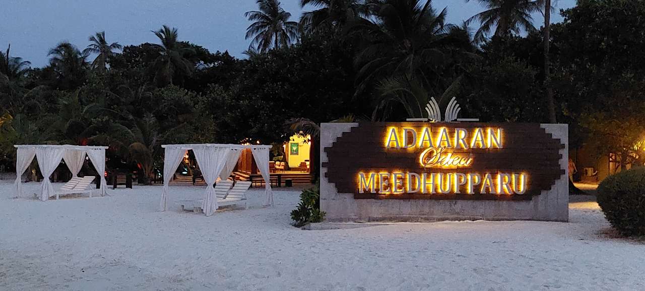 Strand Adaaran Select Meedhupparu Island Resort - Premium All Inclusive