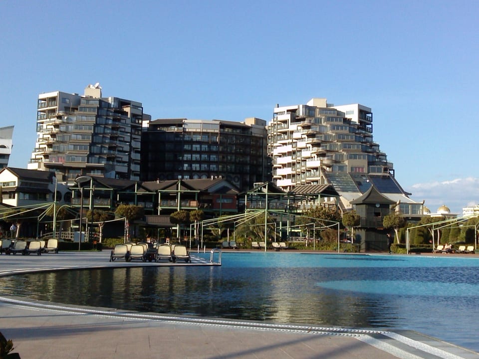 Blick vom Pool Limak Lara Deluxe Hotel & Resort