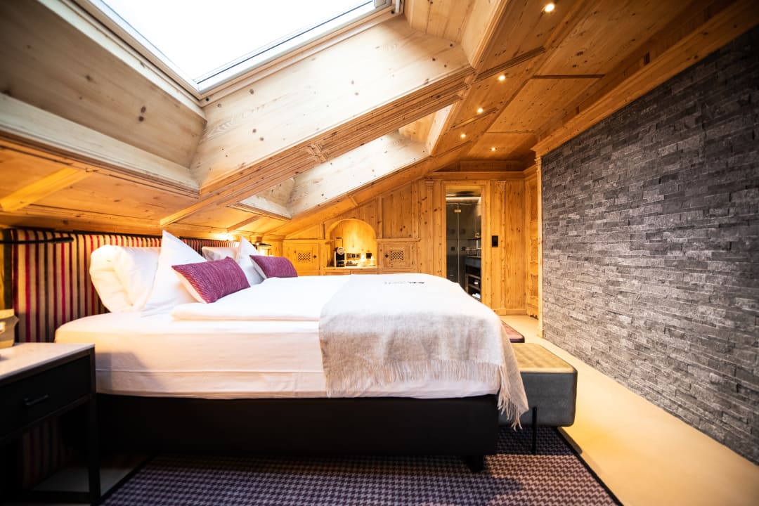 Zimmer Tradition Julen Hotel