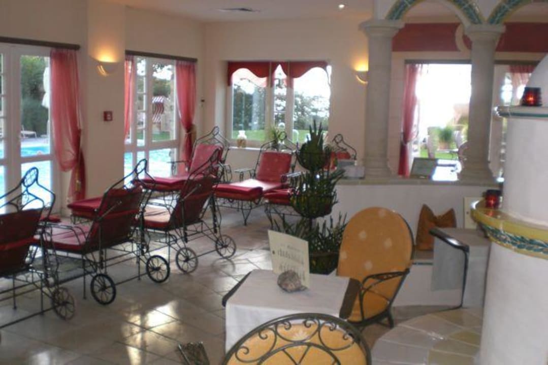 Ruhezone im Innenpoolbereich Alter Meierhof Glücksburg