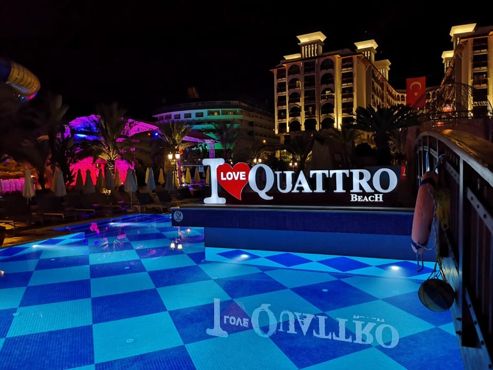 Pool Quattro Beach Spa & Resort