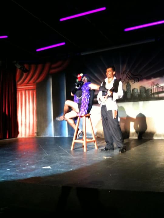 Abendshow mit dem Animationsteam Hane Family Resort