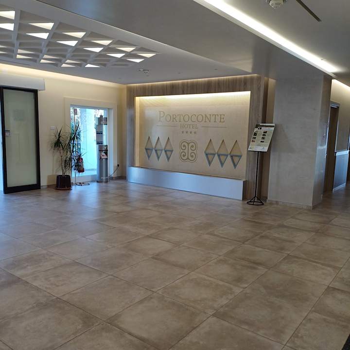 Lobby Hotel Portoconte
