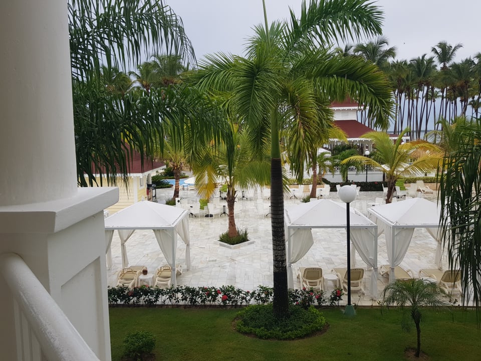 Blick vom Oceanfrontzimmer Bahia Principe Luxury Bouganville