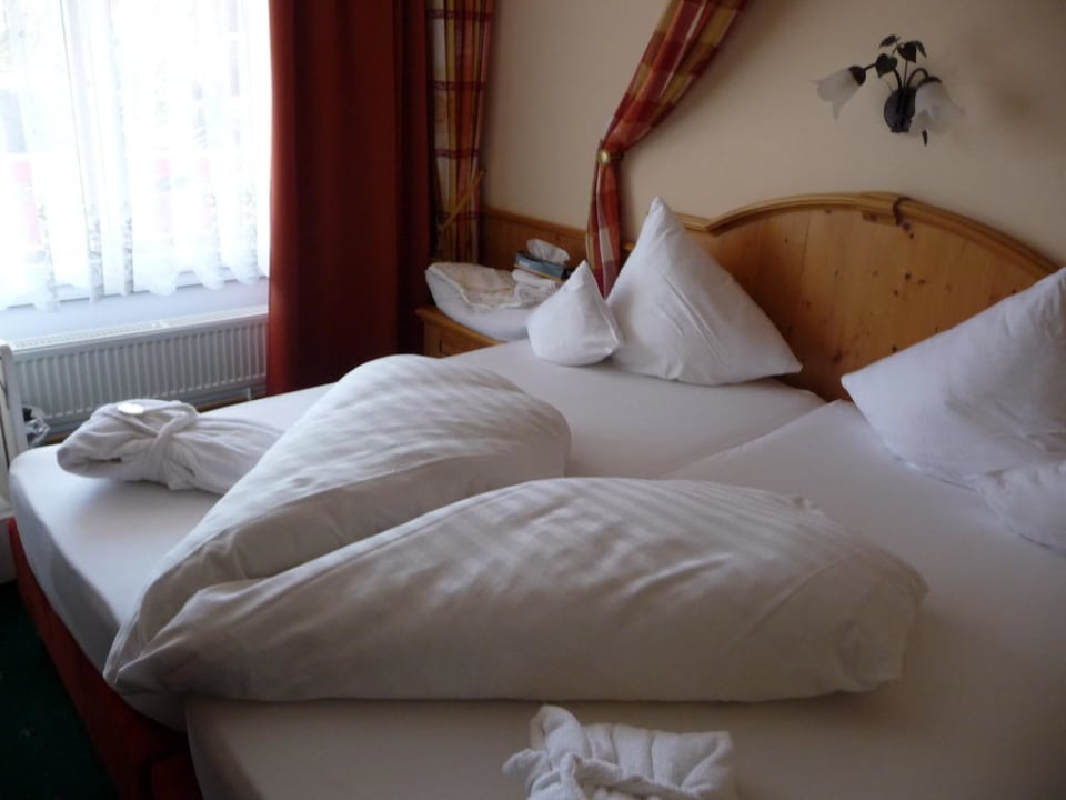 Schlafzimmer Mädelegabel-Suite Hotel Tanneck