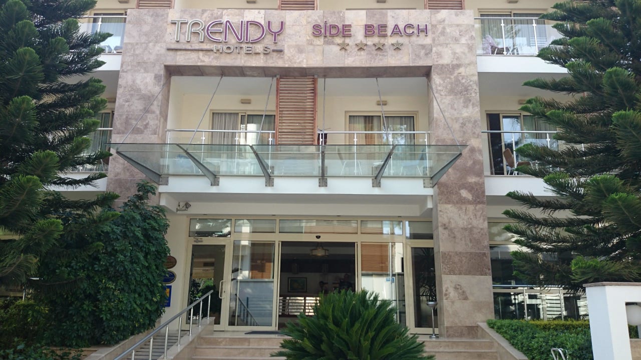 Haupteingang Trendy Side Beach Hotel - Adults only