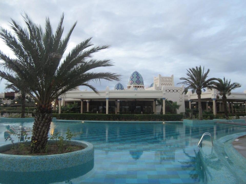 Pool Hotel Riu Karamboa