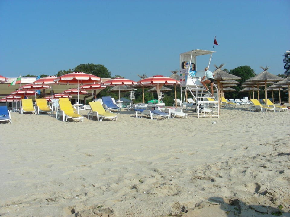 Strand mit Wachturm Hotel Mura