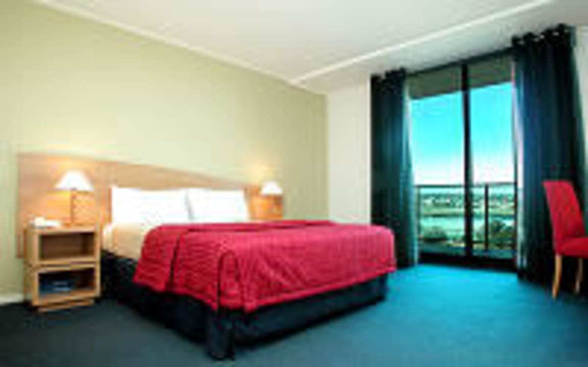 "Modern rooms/studio apart..." Waldorf Parramatta Apartment Hotel