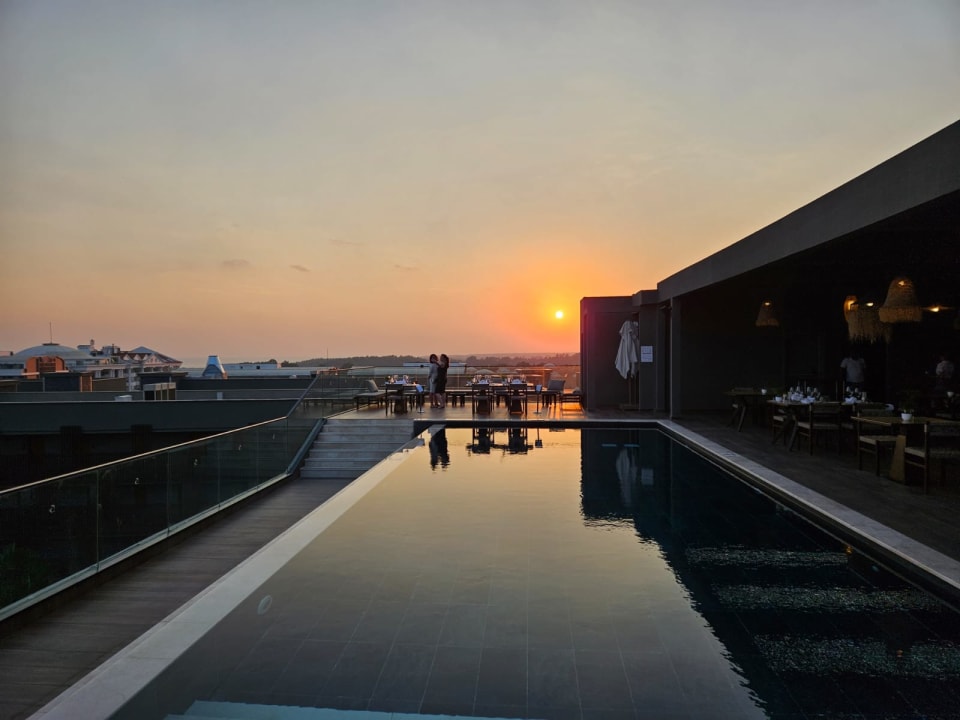 Pool Jacaranda Luxury Resort