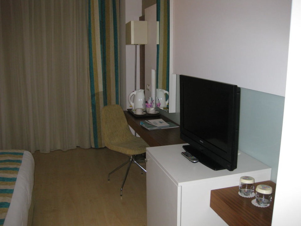 TV Ecke Sunis Evren Beach Resort Hotel & Spa