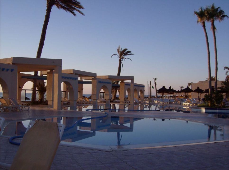 Unterer Pool Zita Beach Resort