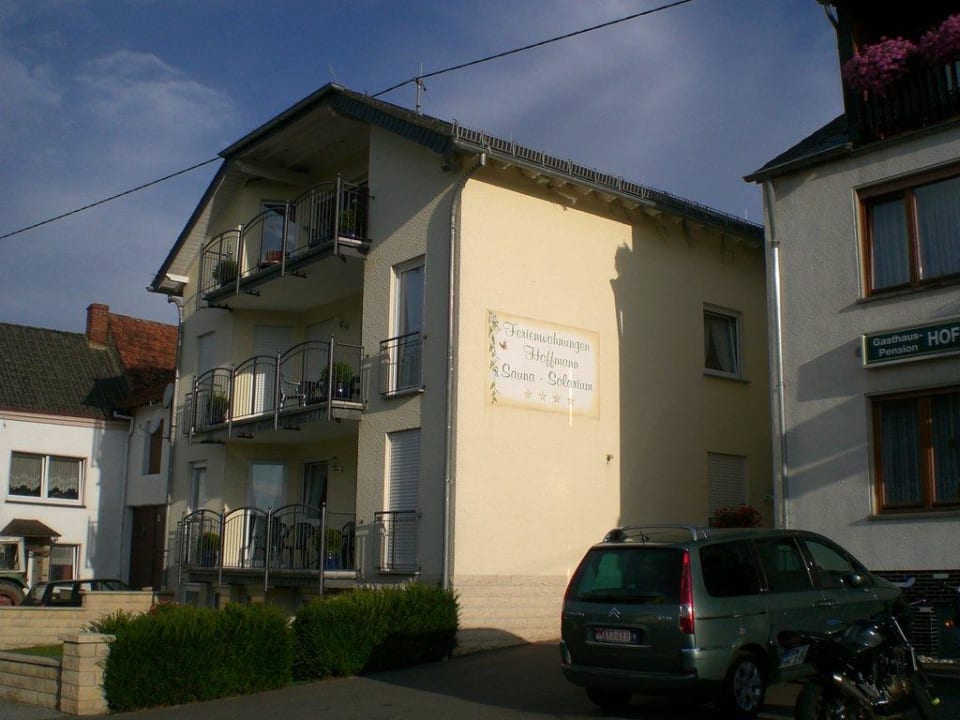 Gebäude mit den Ferienwohnungen Landgasthaus Hoffmann