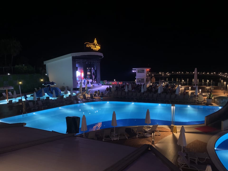 Pool Azura Deluxe Resort & Spa Hotel