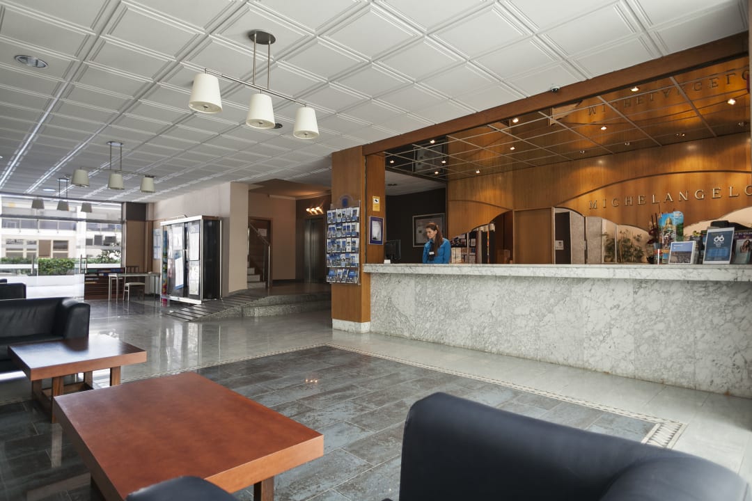 Lobby Apartamentos Best Michelangelo