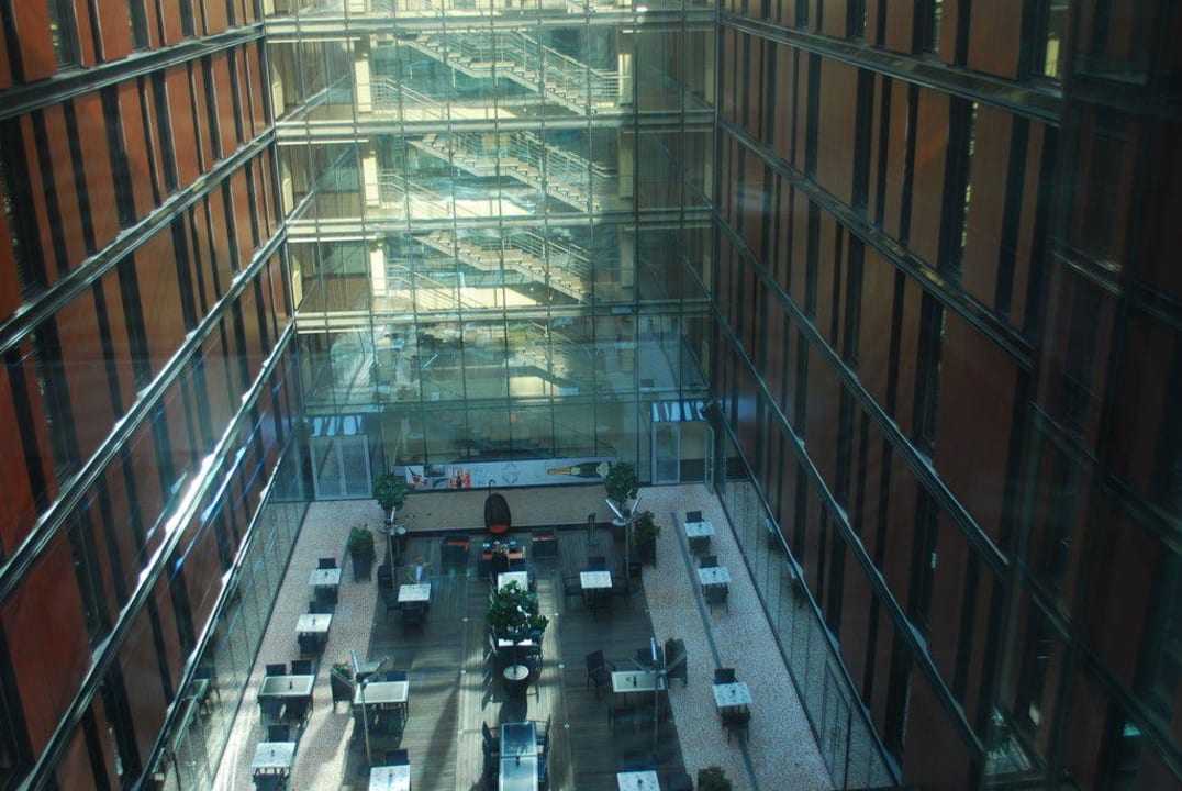 Atrium des Hotels Hotel Radisson Blu Elizabete
