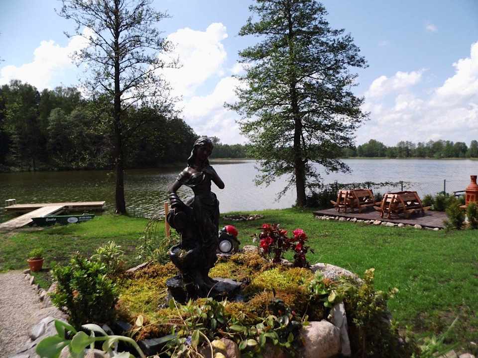 View of the bridge, grill, fireplace. Apartments Mazurski Raj