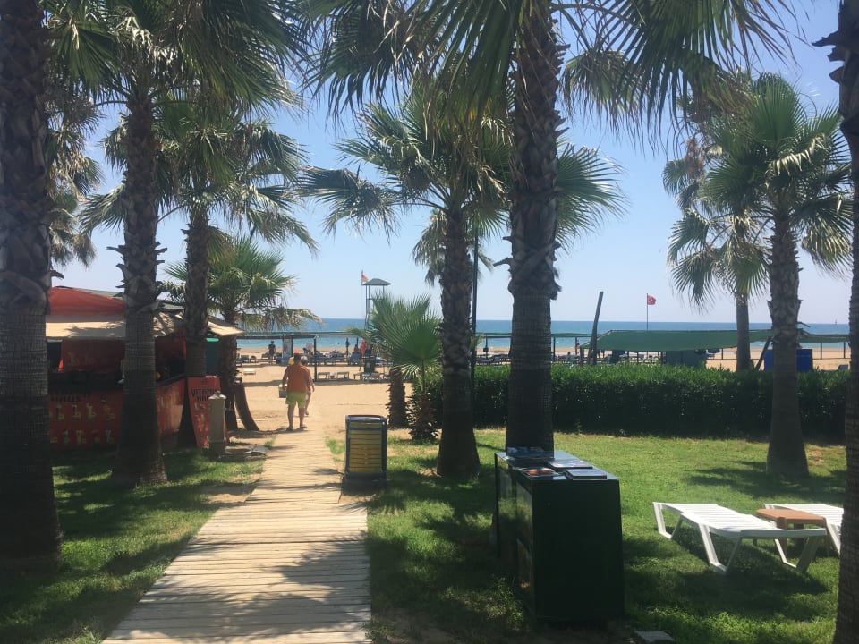 Strand Royal Atlantis Beach Hotel