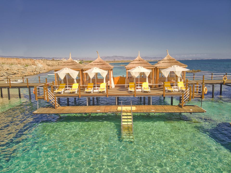 Strand Salamis Bay Conti Resort Hotel & Casino