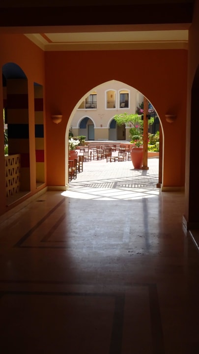 Souk Eingang, neben Shisha Bar Jaz Dar EL Madina
