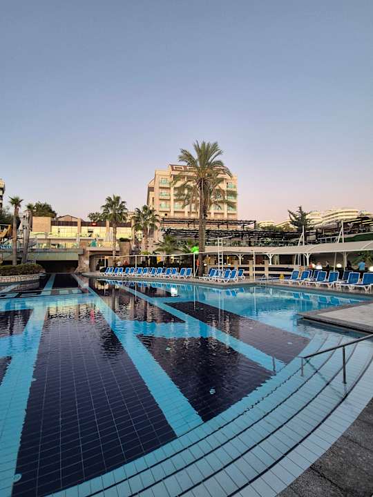 Pool Sealife Buket Resort & Beach