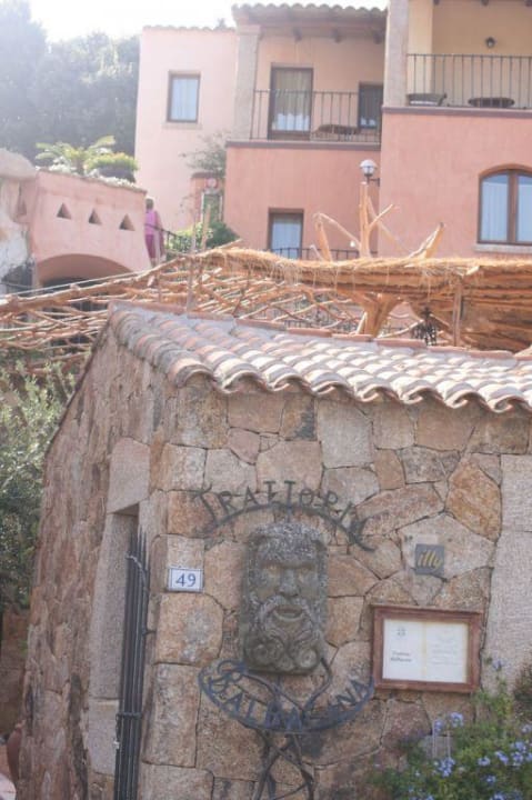 Eingang Hotel / Restaurant Hotel Arathena