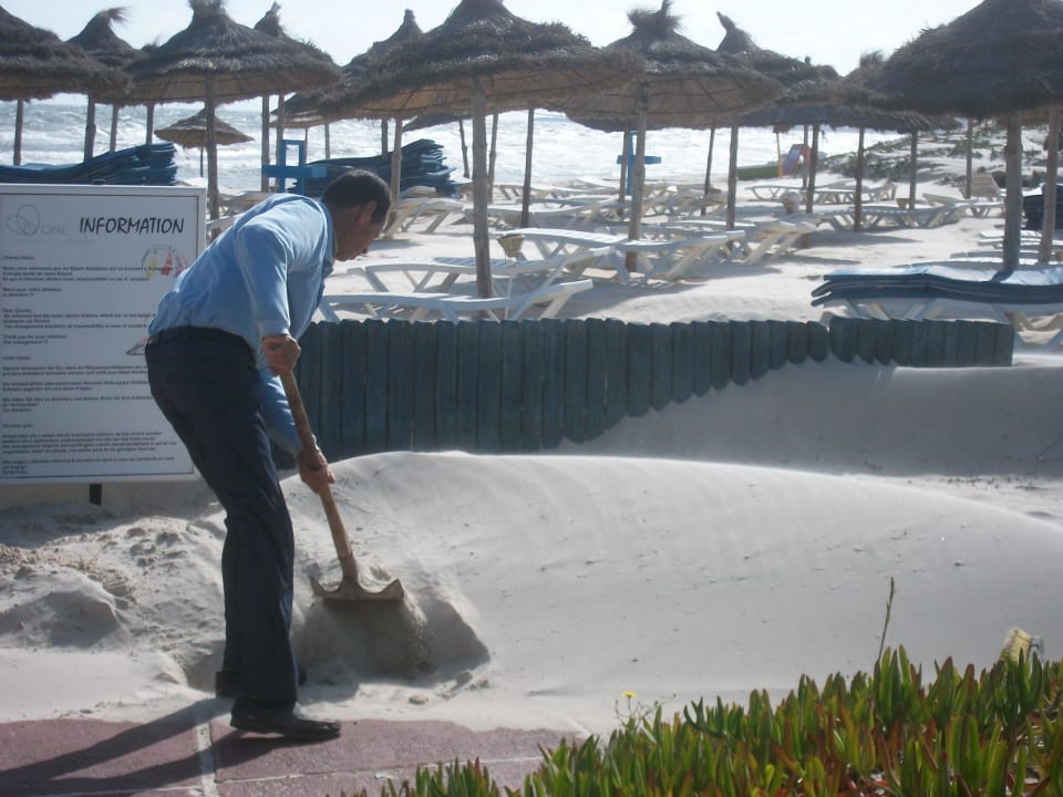 Nach dem Sandsturm !!! Calimera One Resort Jockey