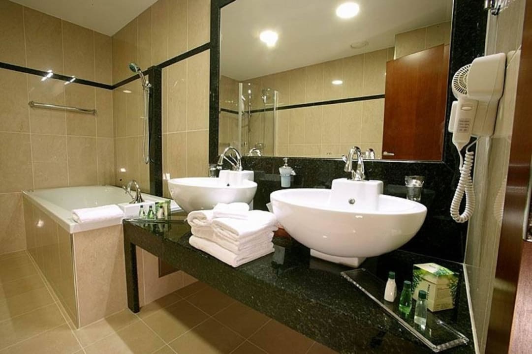 Royal Suite - bathroom Hotel Olympia