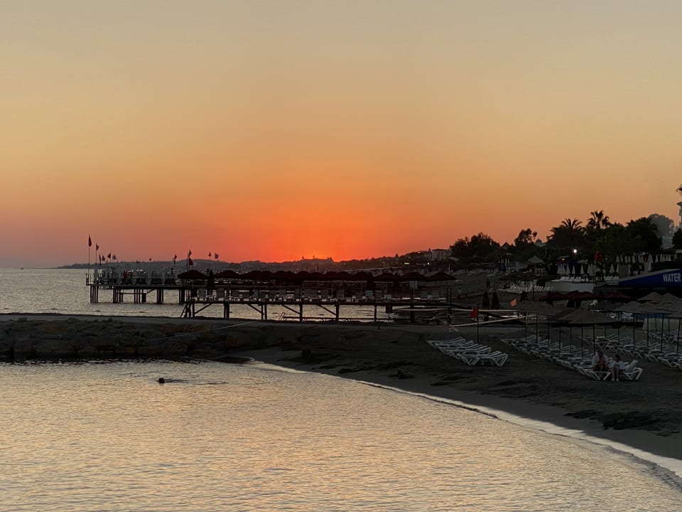 Strand Aria Resort & Spa